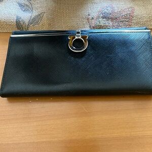 Gorgeous authentic Salvatore Ferragamo black continental wallet EUC!!